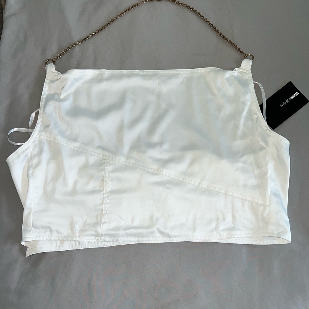 Fashion nova crop top